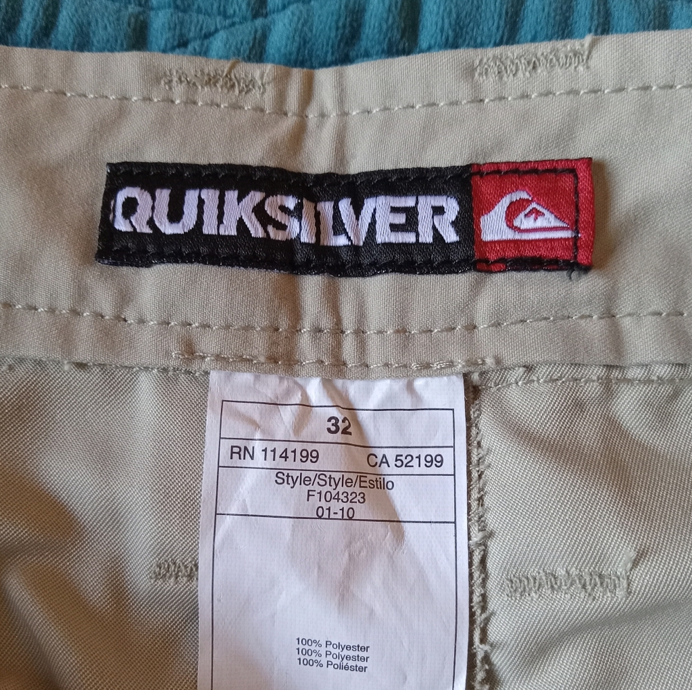 Quicksliver Cargo Shorts 32 Waist 10" Inseam - Picture 3 of 11